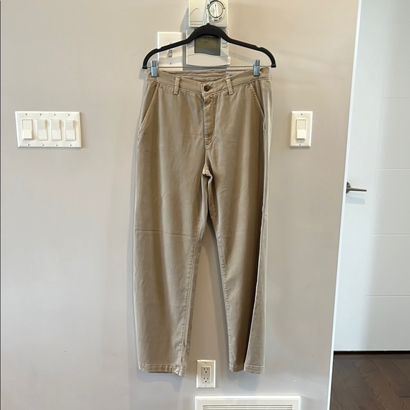 AG Caden Straight Trouser in SULFUR DESERT TAUPE - Picture 4 of 10